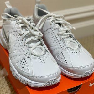 White Nike Sneakers - brand new!